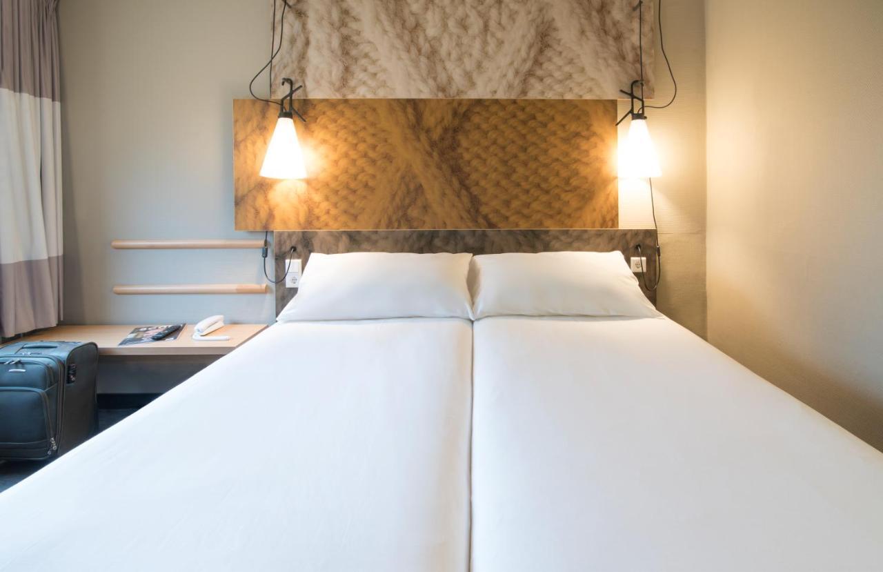 Ibis Caen Porte De Bretagne Bretteville-sur-Odon Eksteriør bilde