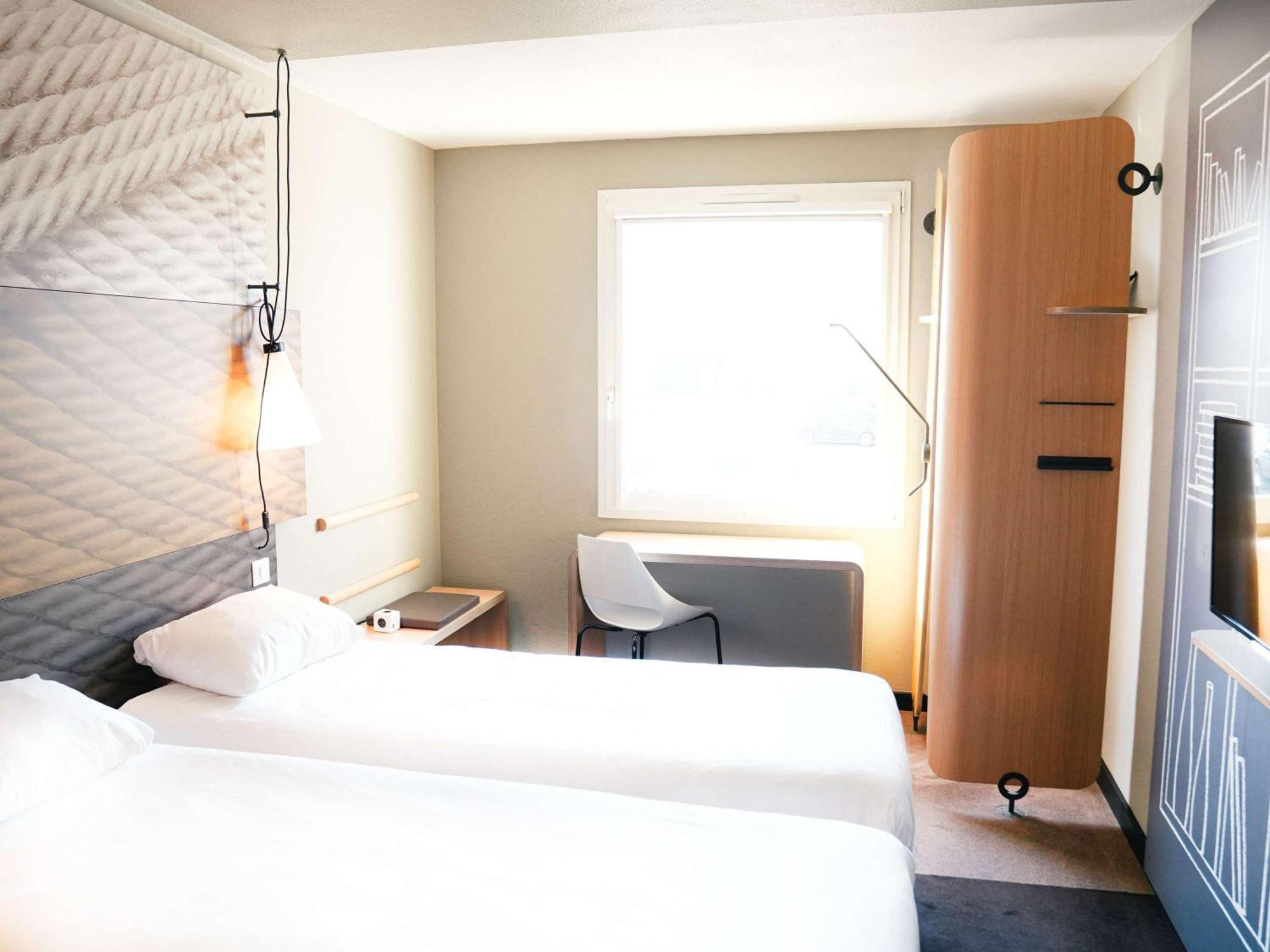 Ibis Caen Porte De Bretagne Bretteville-sur-Odon Eksteriør bilde