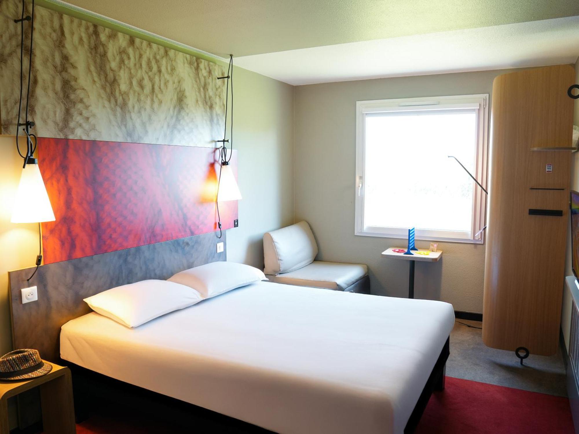 Ibis Caen Porte De Bretagne Bretteville-sur-Odon Eksteriør bilde